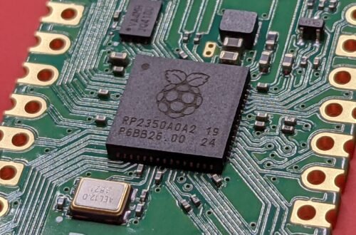 프로그래머블 다각도 조명으로 미세 크랙을 검출하는 PCB 표면